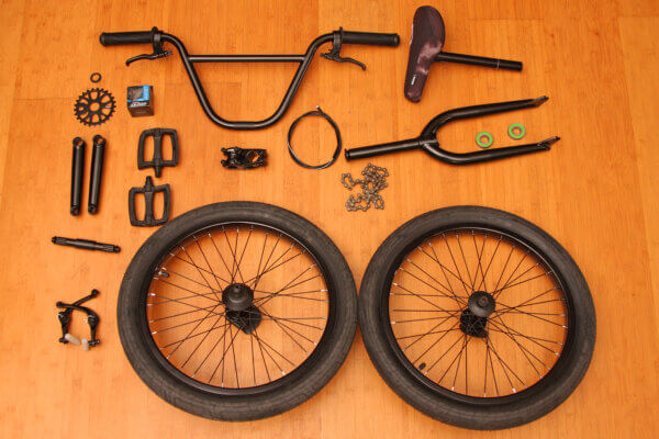 On Your Left Cycles IN STOCK COLONY BIKE BUILD KIT 480